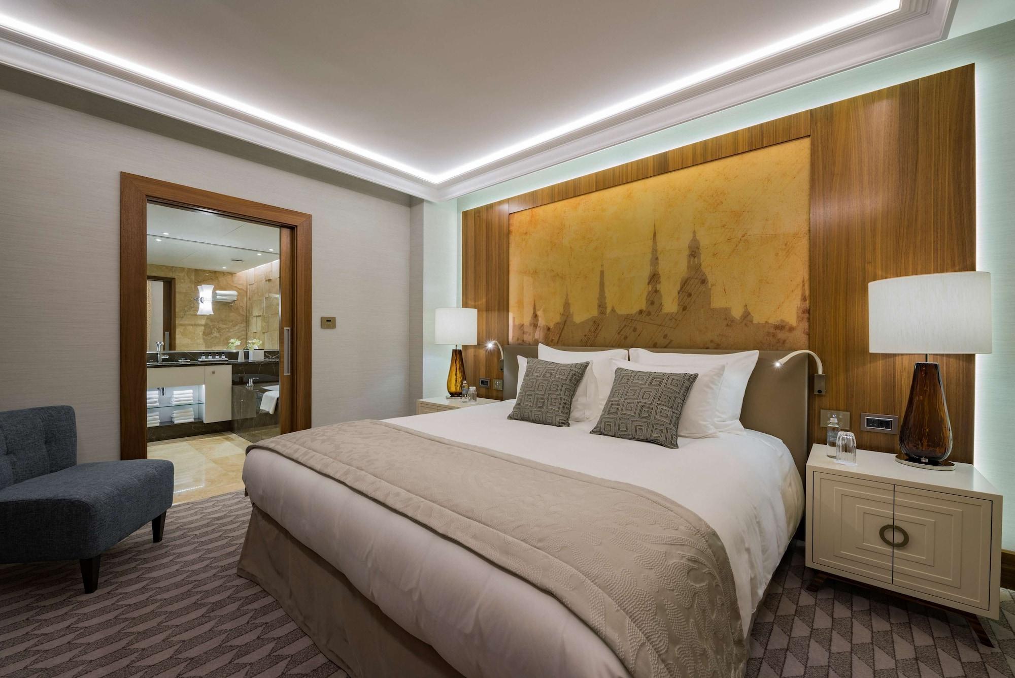 Grand Kempinski Hotel