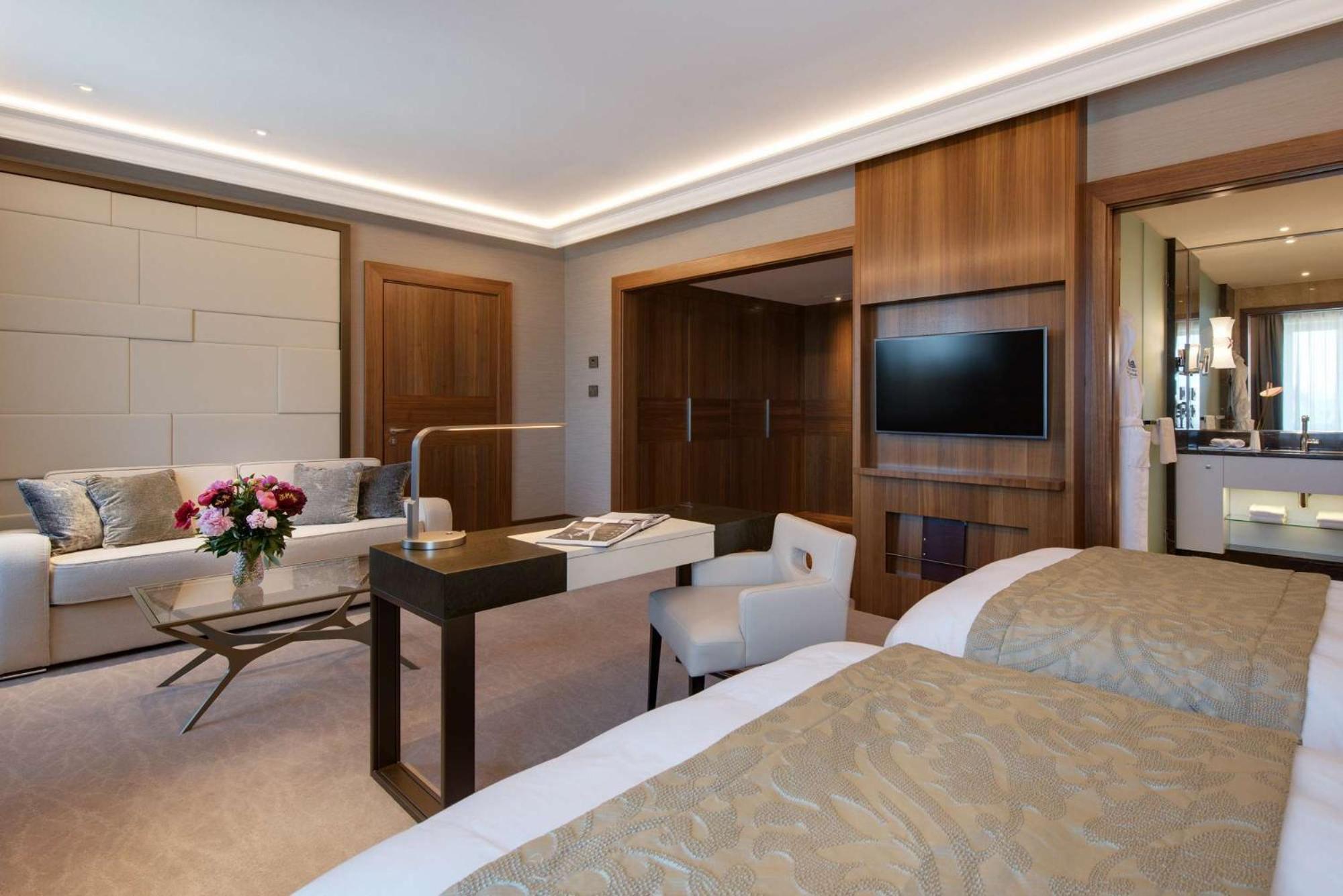 Grand Kempinski 5*